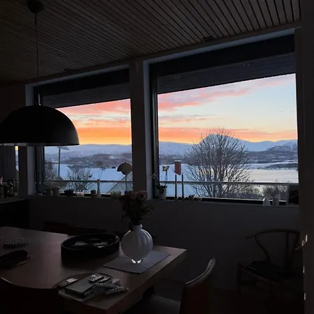 Exclusive With Endless Mountain And Sea View Close To Reindeers